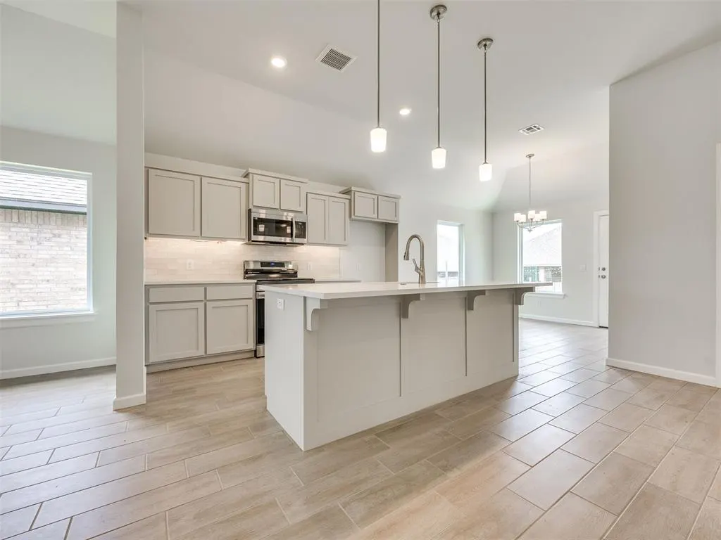 Photo 9 — 1101 SW 139th Terrace, Oklahoma City, OK 73170