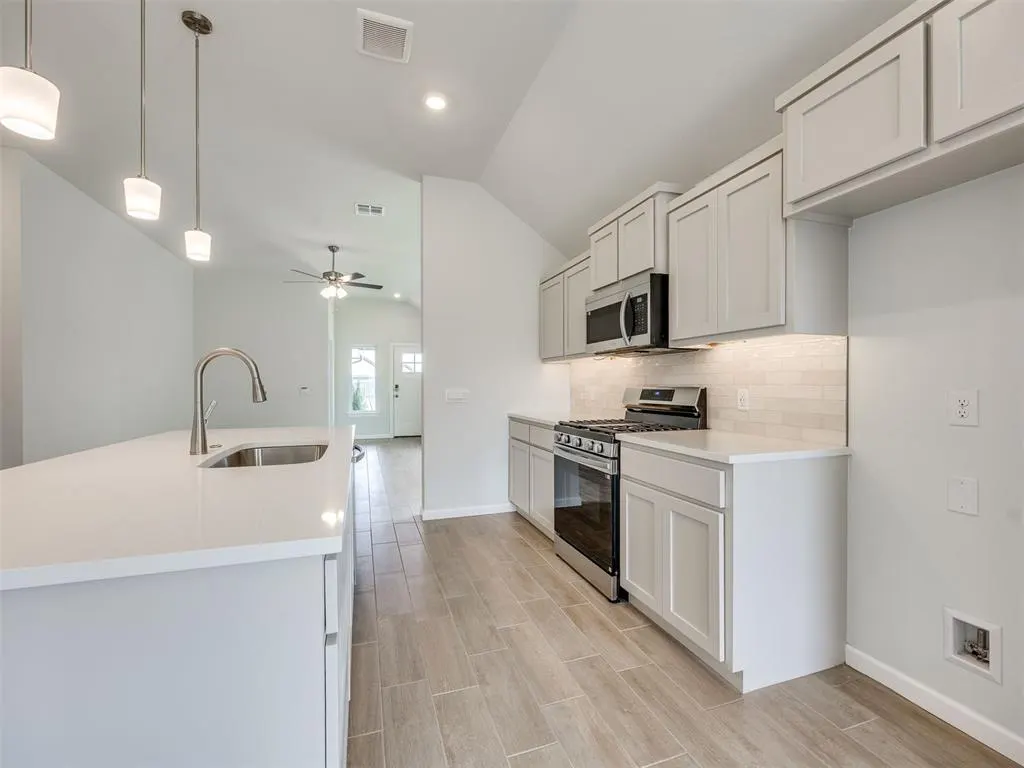 Photo 11 — 1101 SW 139th Terrace, Oklahoma City, OK 73170
