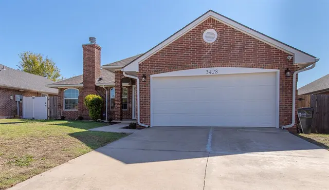 Photo 2 — 3428 Remington Street, Norman, OK 73072