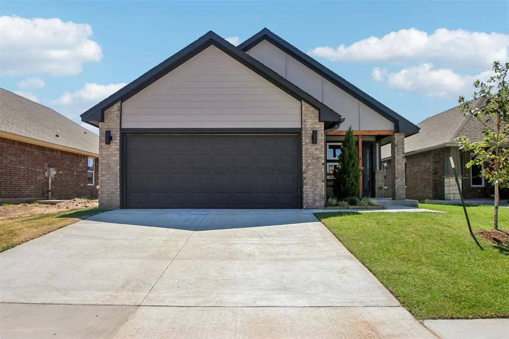 Front exterior — 1100 SW 139th Terrace, Oklahoma City, OK 73170