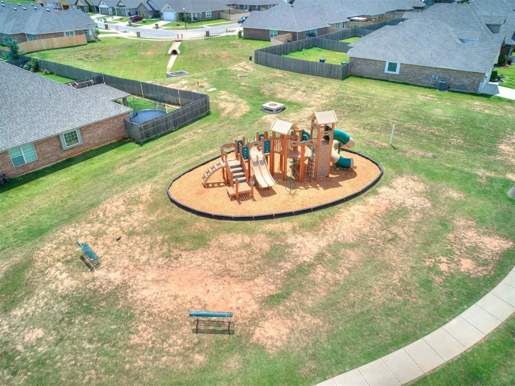 Photo 30 — 1100 SW 139th Terrace, Oklahoma City, OK 73170