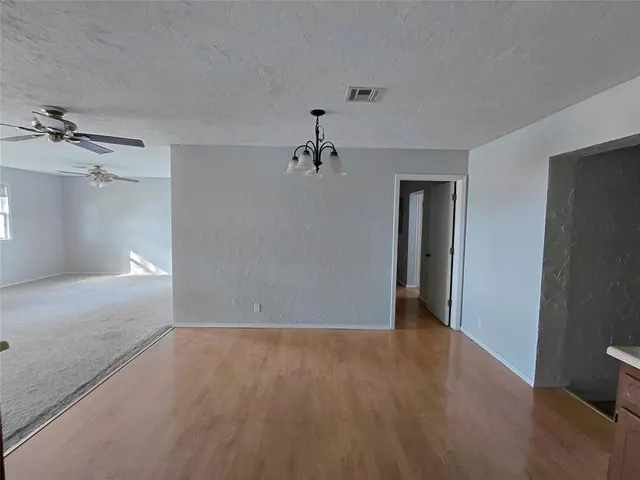 Photo 6 — 320 McKinley Avenue, Calumet, OK 73014