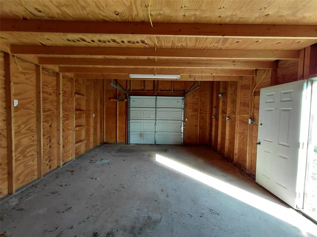 Photo 13 — 320 McKinley Avenue, Calumet, OK 73014
