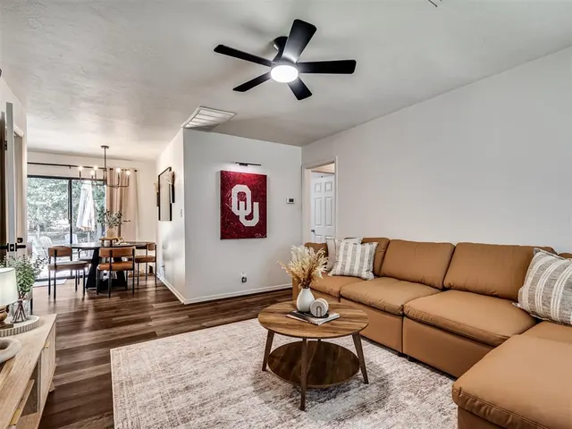 Photo 5 — 1301 E Brooks Street, Norman, OK 73071