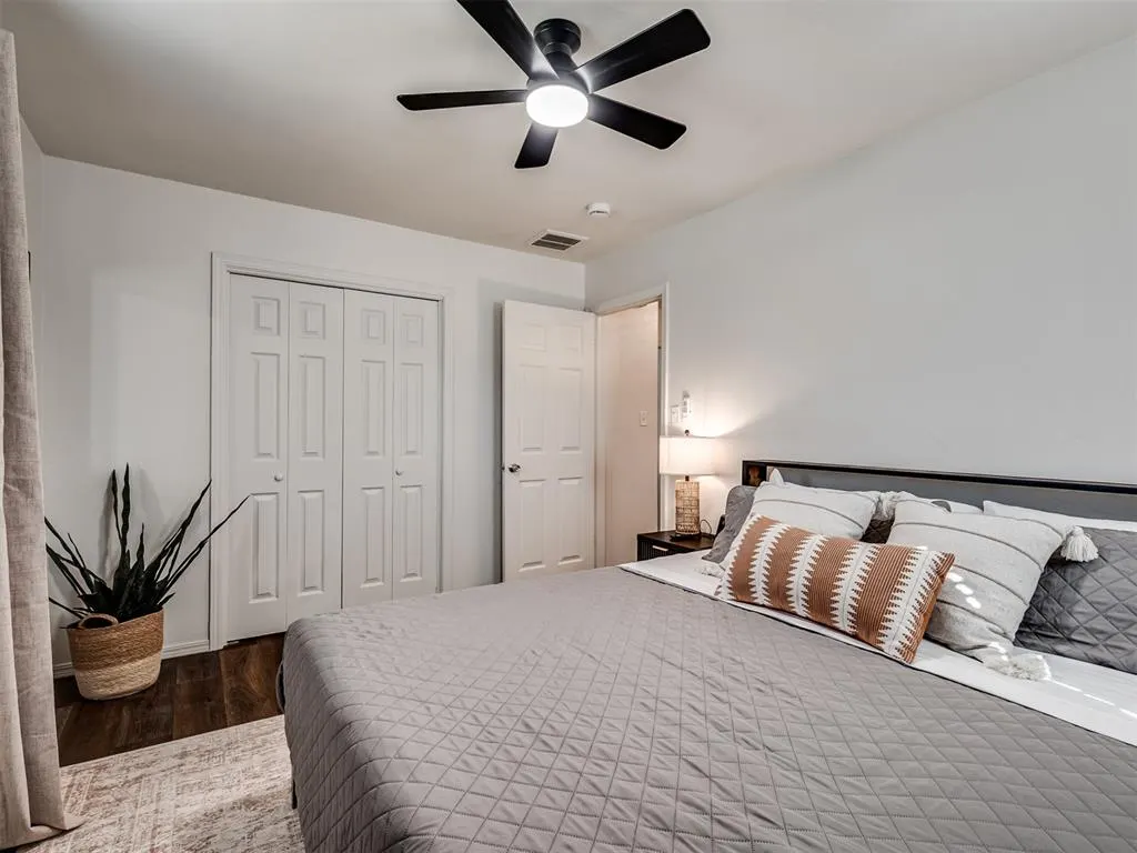 Photo 14 — 1301 E Brooks Street, Norman, OK 73071