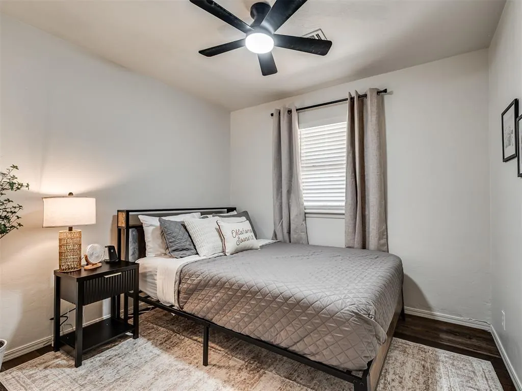 Photo 16 — 1301 E Brooks Street, Norman, OK 73071