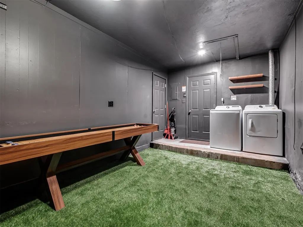 Photo 24 — 1301 E Brooks Street, Norman, OK 73071