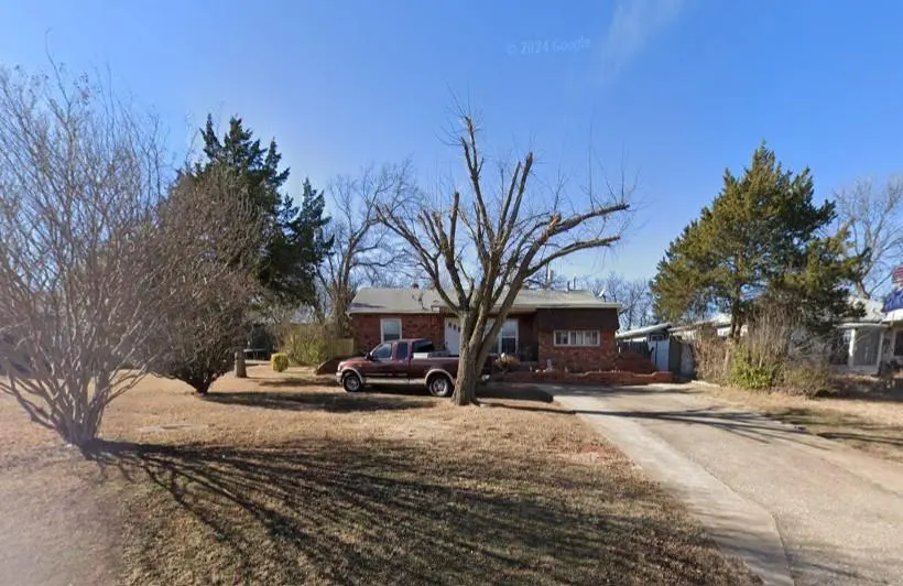 Front exterior — 1210 N Louisa Avenue, Shawnee, OK 74801