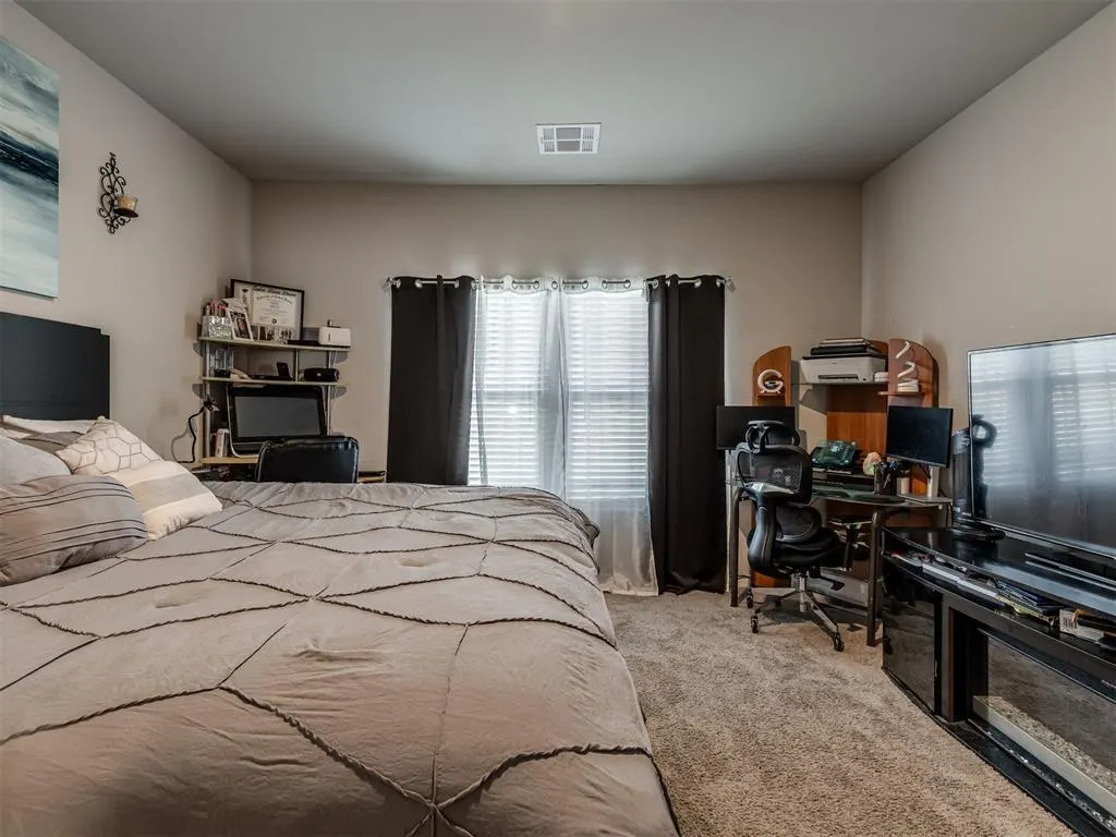 Photo 21 — 2401 Scarlet Lane, El Reno, OK 73036
