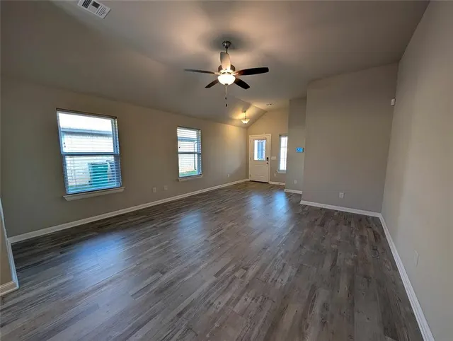 Photo 4 — 936 SW 139th Street, Oklahoma City, OK 73170