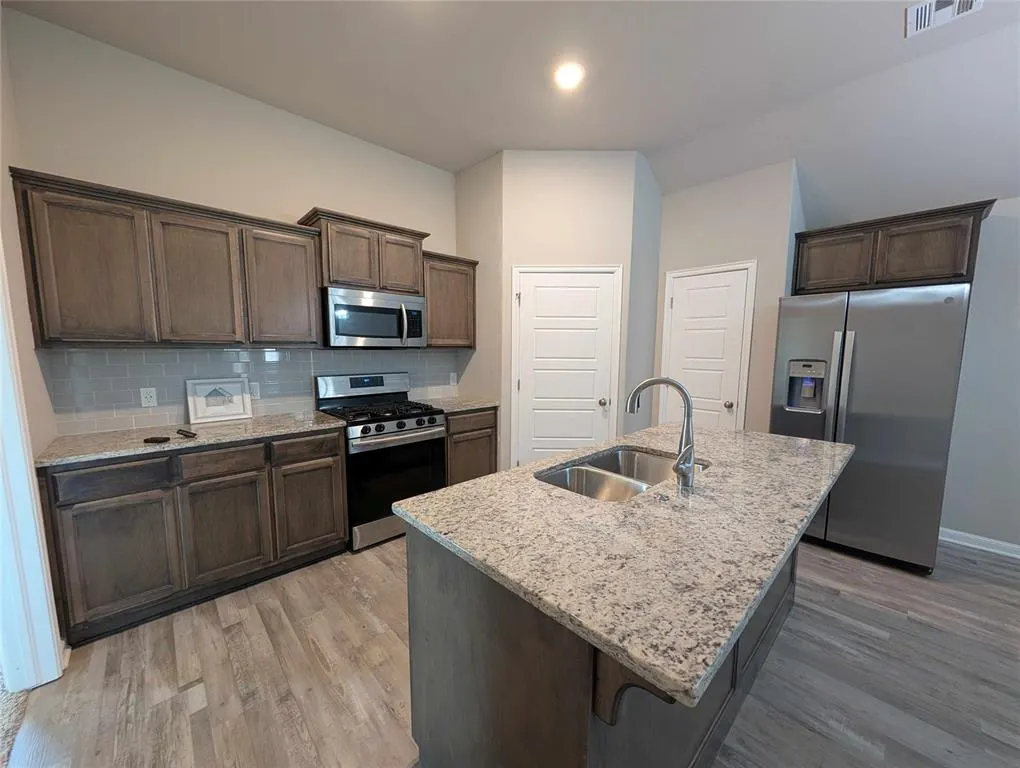 Photo 5 — 936 SW 139th Street, Oklahoma City, OK 73170