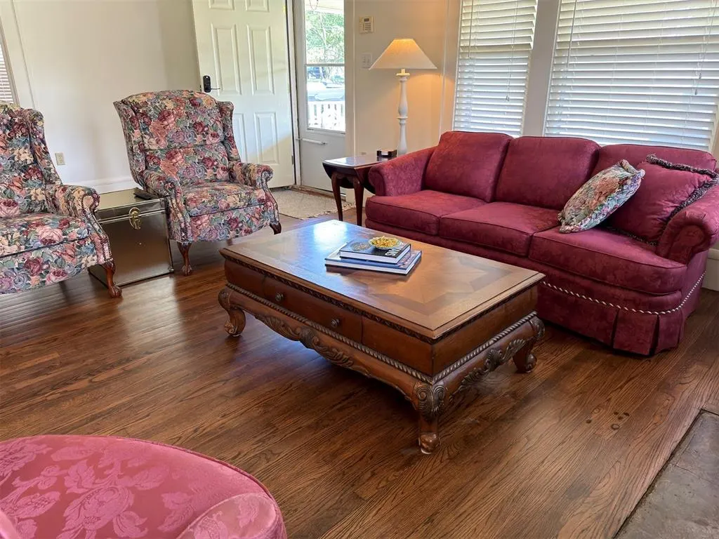 Photo 3 — 1528 W Missouri Avenue, Chickasha, OK 73018