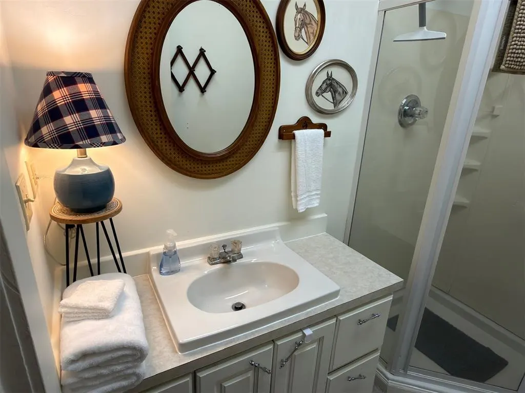 Photo 16 — 1528 W Missouri Avenue, Chickasha, OK 73018