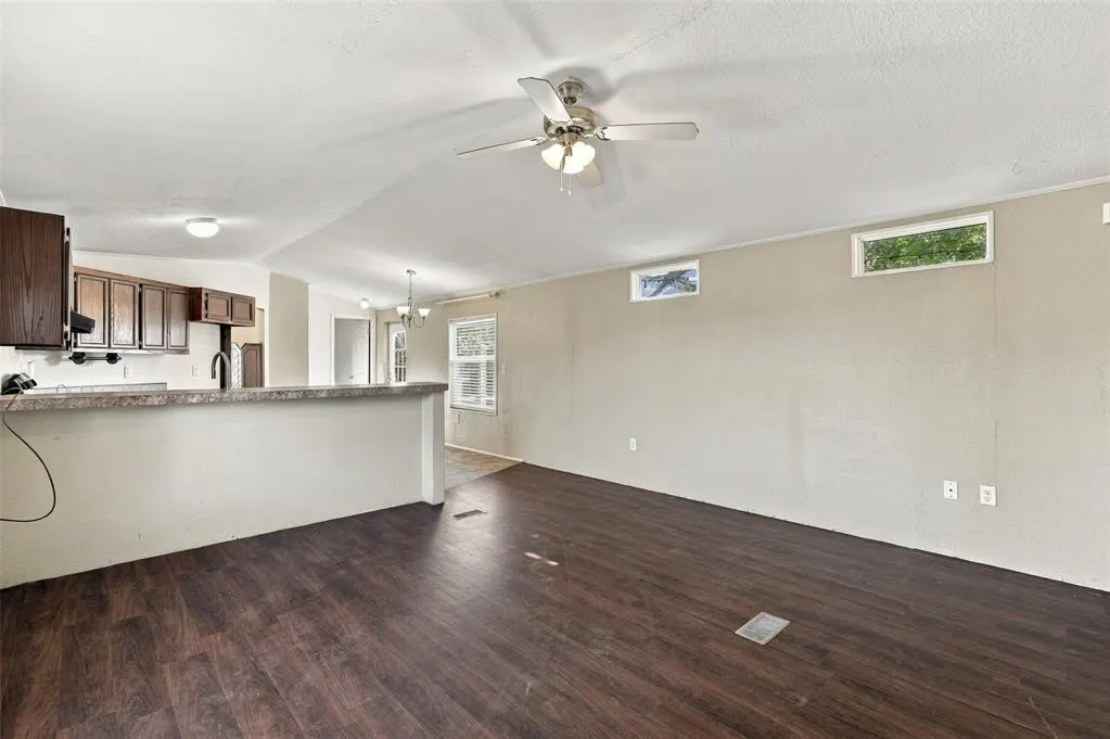 Photo 5 — 14363 SE 23rd Street, Choctaw, OK 73020