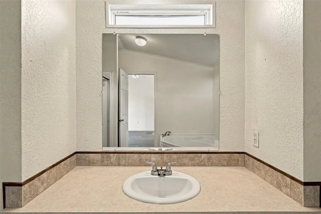 Photo 15 — 14363 SE 23rd Street, Choctaw, OK 73020