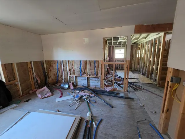 Photo 6 — 325 SE 42nd Street, Oklahoma City, OK 73129