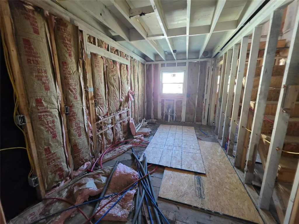 Photo 7 — 325 SE 42nd Street, Oklahoma City, OK 73129