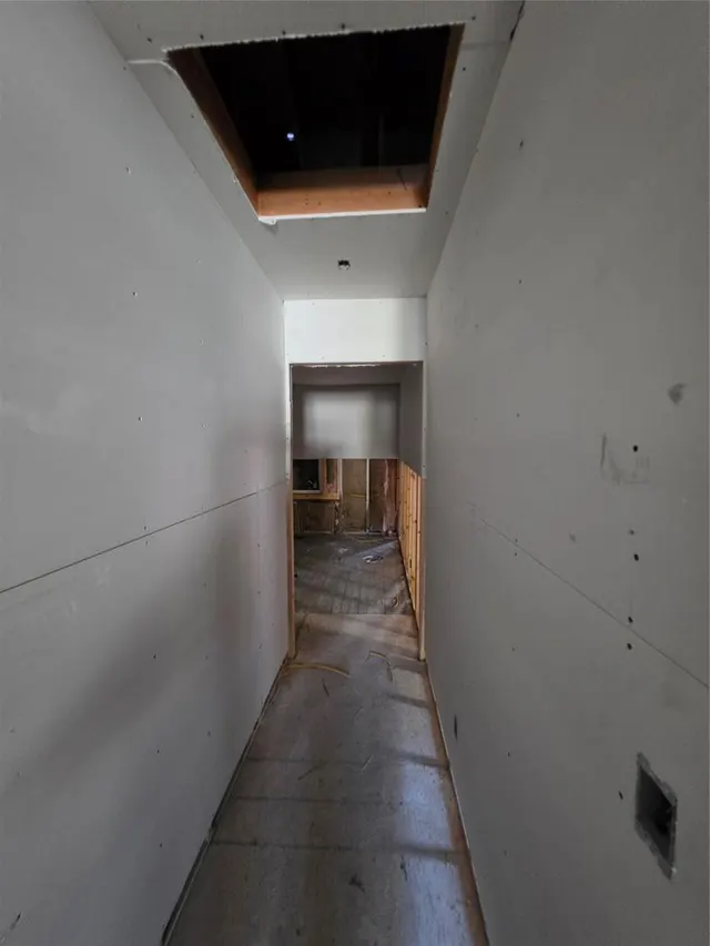 Photo 8 — 325 SE 42nd Street, Oklahoma City, OK 73129