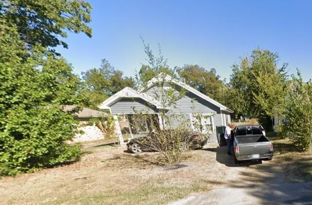 Photo 2 — 214 W Rosa Street, Shawnee, OK 74804