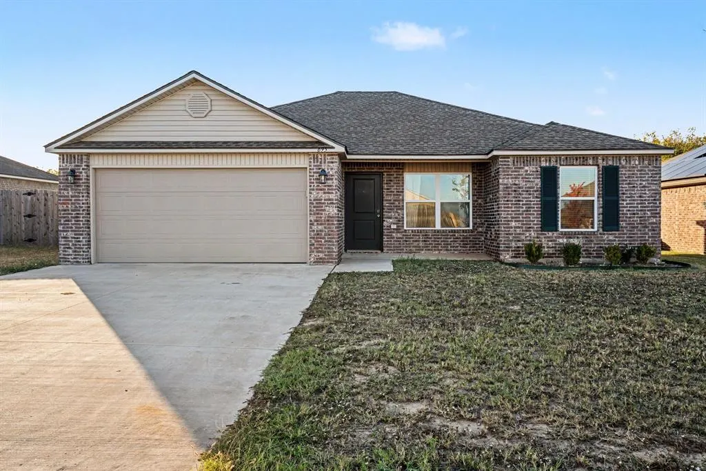 Photo 2 — 695 Foxtail Drive, Newcastle, OK 73065