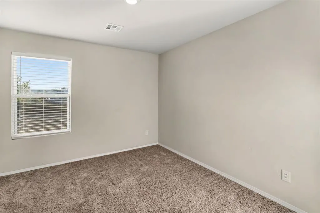 Photo 11 — 695 Foxtail Drive, Newcastle, OK 73065