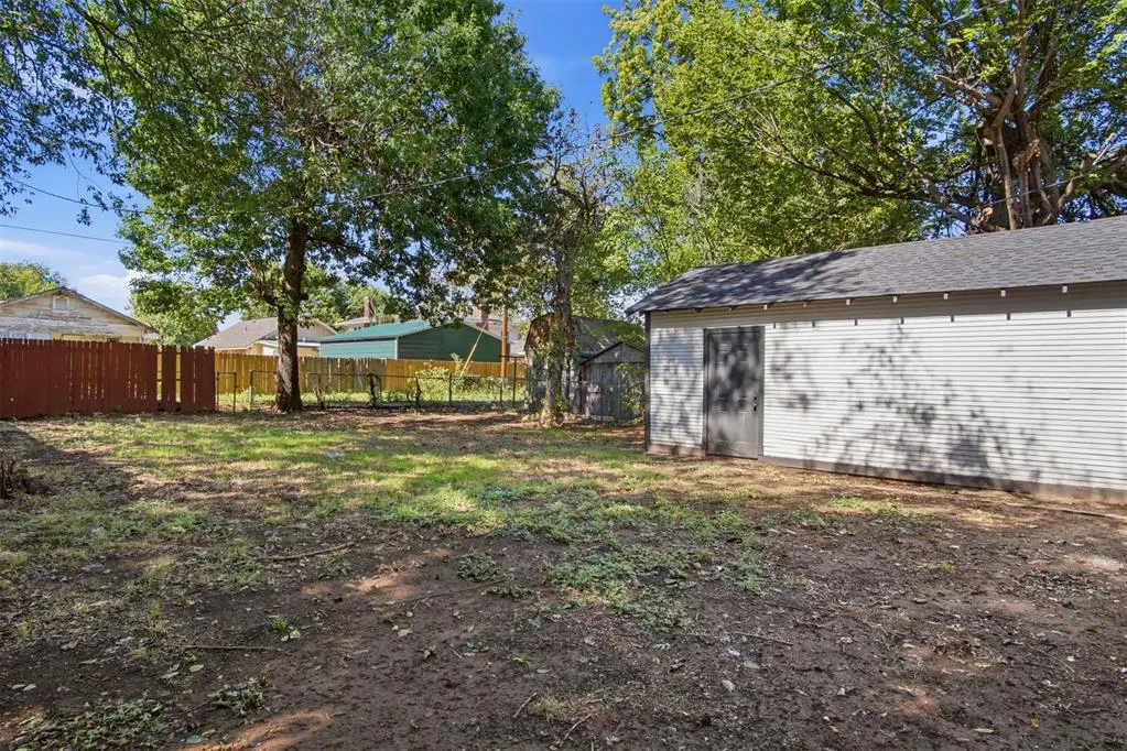 Photo 35 — 912 S 16th Street, Chickasha, OK 73018
