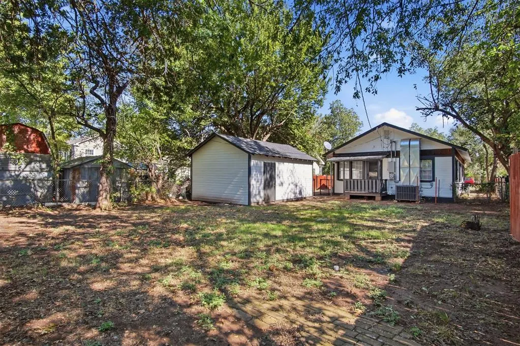 Photo 36 — 912 S 16th Street, Chickasha, OK 73018