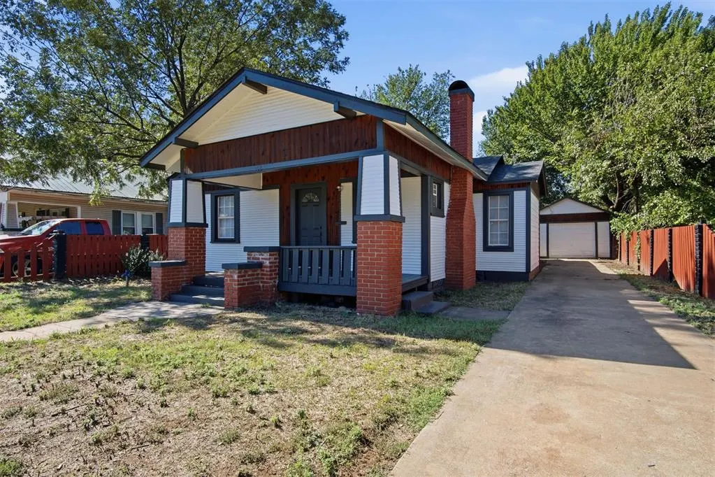 Photo 39 — 912 S 16th Street, Chickasha, OK 73018