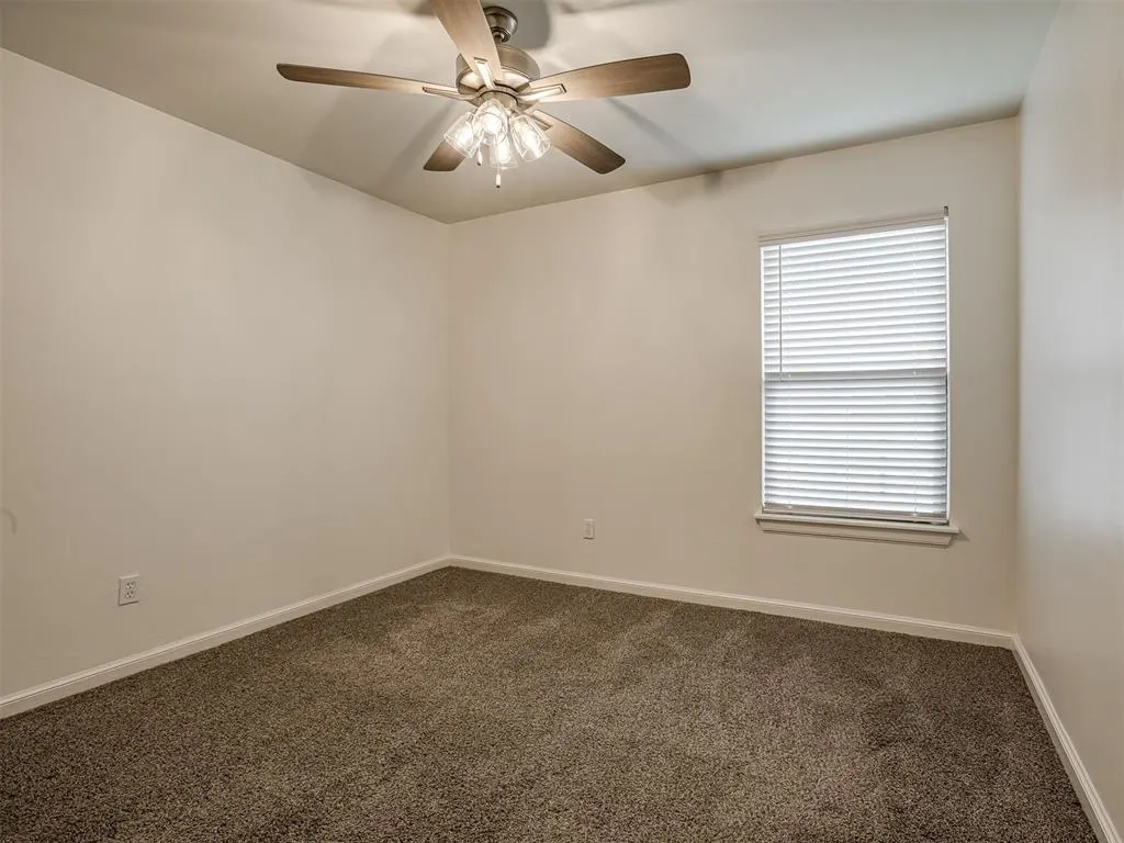 Photo 34 — 10525 NW 32nd Street, Yukon, OK 73099