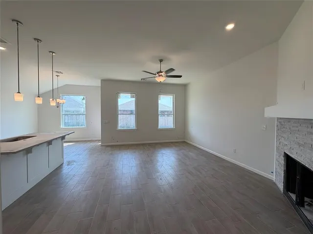 Photo 2 — 1116 Redwood Creek Drive, Yukon, OK 73099