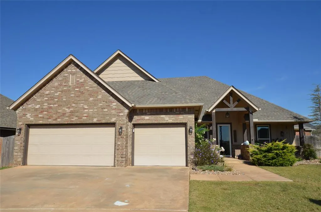 Photo 2 — 17908 Groveton Boulevard, Edmond, OK 73012