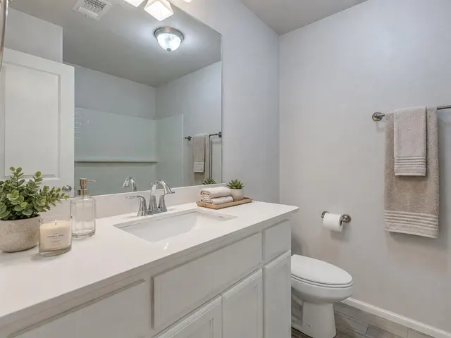 Photo 7 — 240 Evermore Lane, Yukon, OK 73099