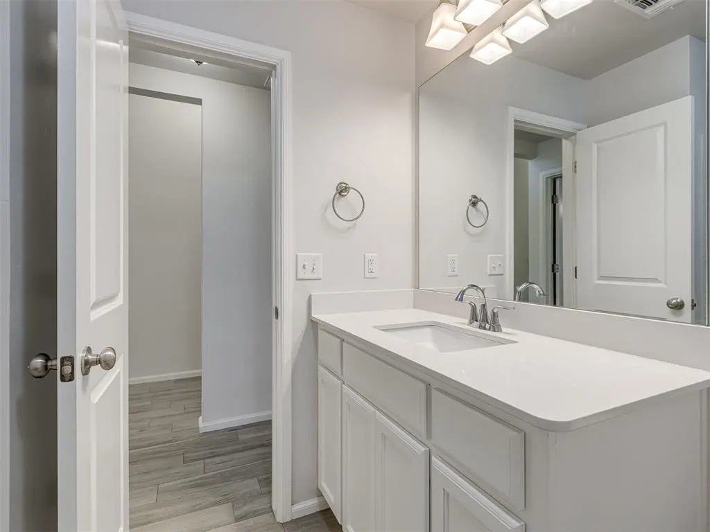 Photo 35 — 240 Evermore Lane, Yukon, OK 73099
