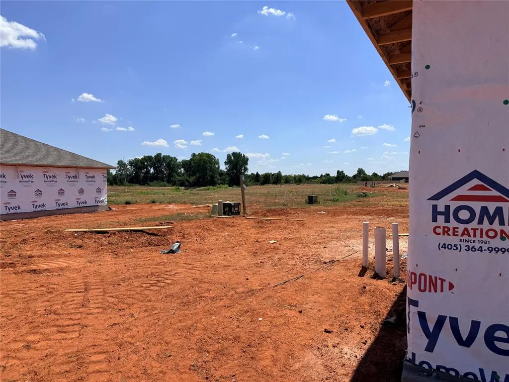 Photo 3 — 1016 S Bear Lane, Mustang, OK 73064