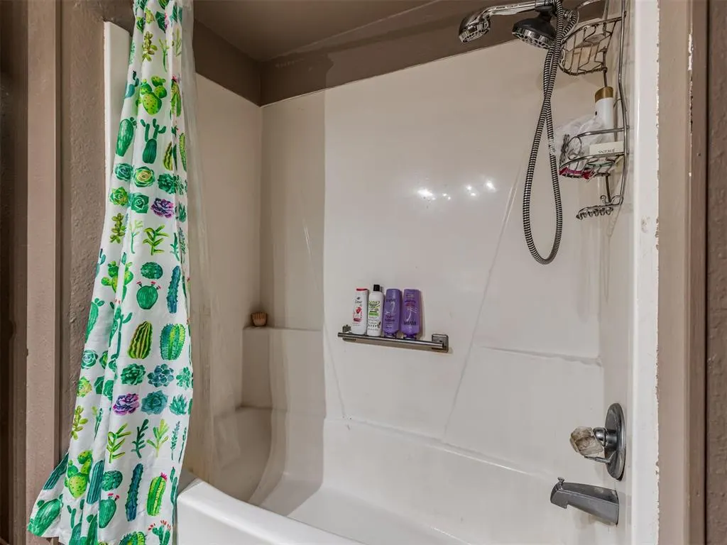 Photo 29 — 409 NE 9th Street, Blanchard, OK 73010