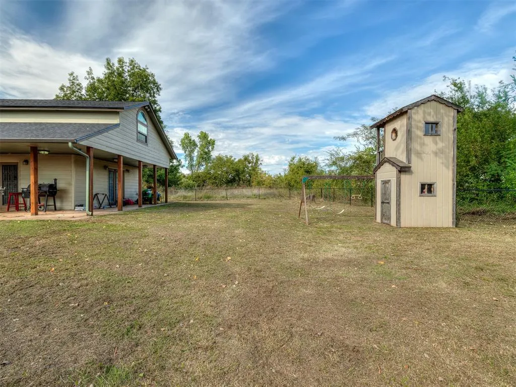 Photo 41 — 409 NE 9th Street, Blanchard, OK 73010