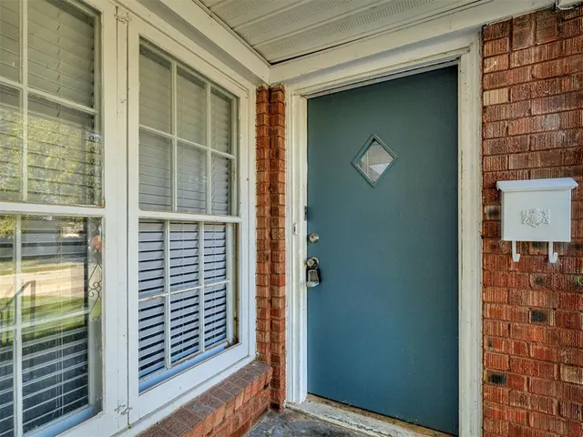 Photo 7 — 4304 NW 20th Street, Oklahoma City, OK 73107
