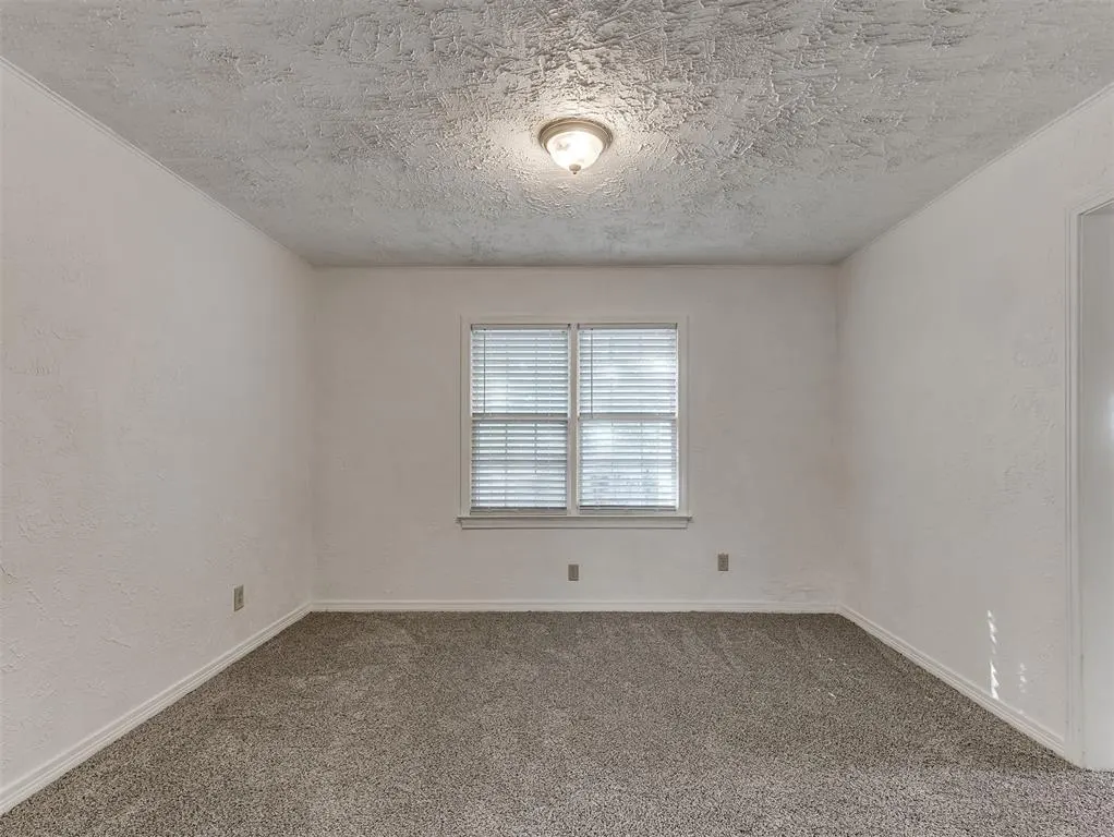 Photo 16 — 4304 NW 20th Street, Oklahoma City, OK 73107