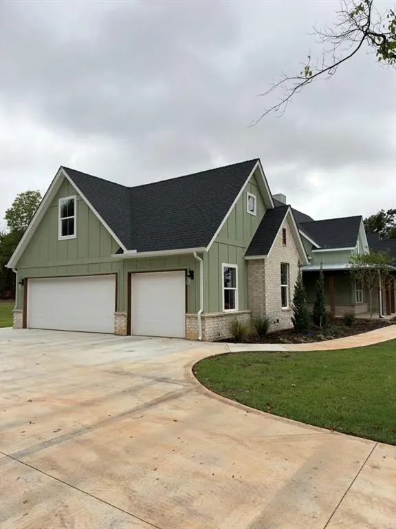 Photo 2 — 21100 Reserve Circle, Harrah, OK 73045