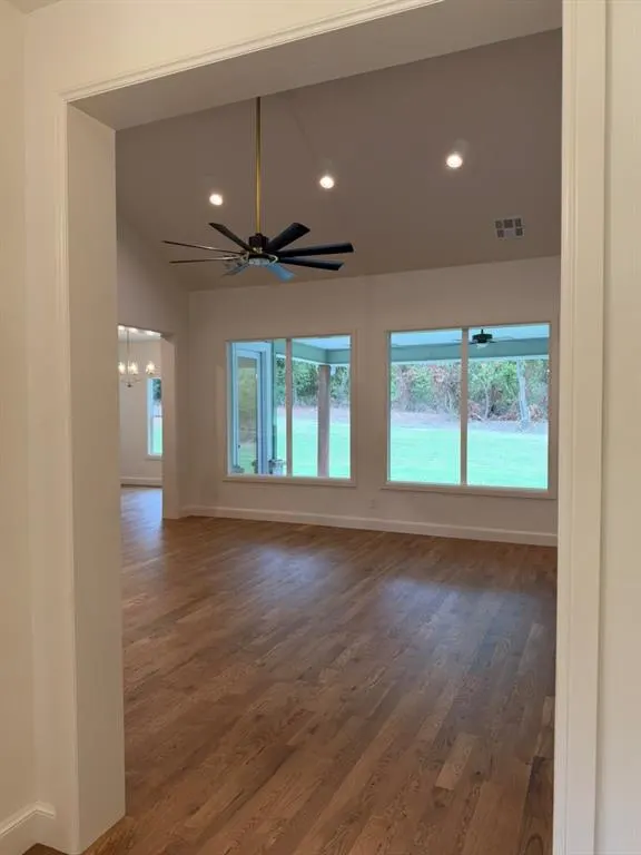 Photo 12 — 21100 Reserve Circle, Harrah, OK 73045