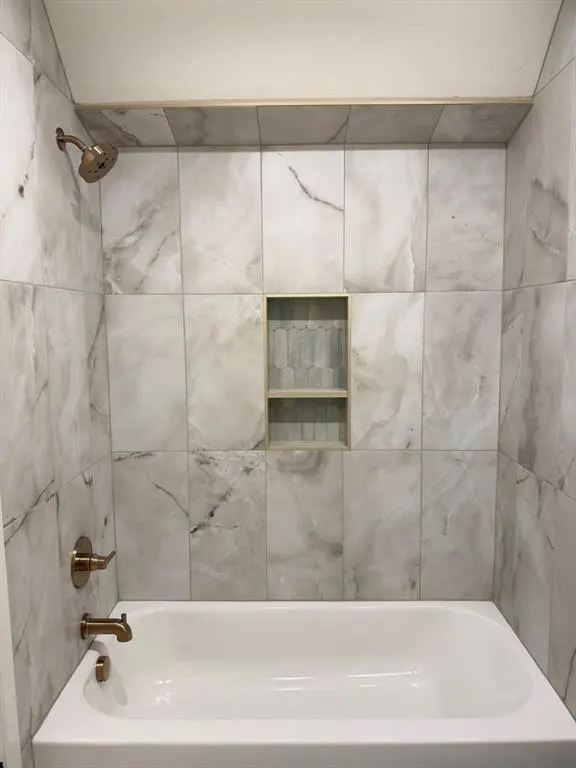 Photo 29 — 21100 Reserve Circle, Harrah, OK 73045