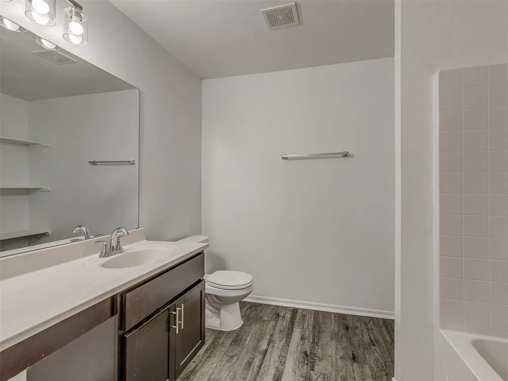Photo 25 — 1720 Castle Street, Oklahoma City, OK 73120