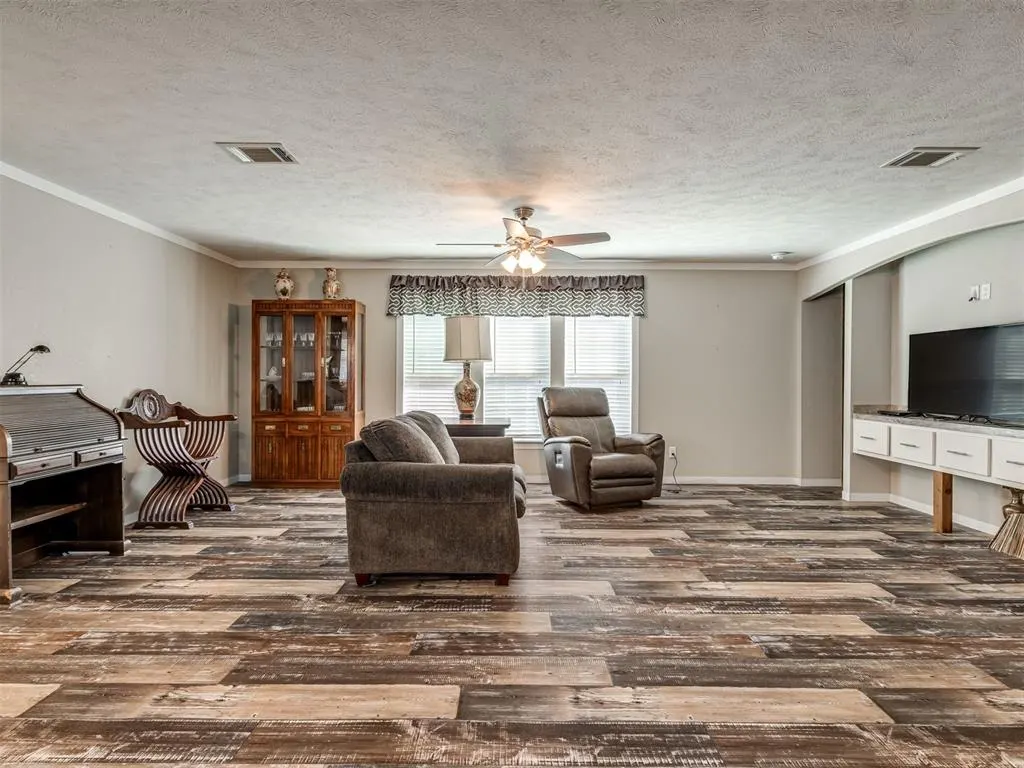 Photo 4 — 13420 NE 50th Streets, Choctaw, OK 73020