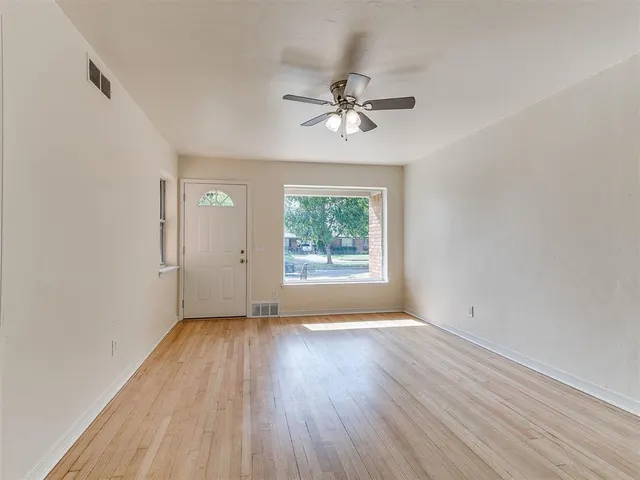 Photo 4 — 4215 NW 19th Street, Oklahoma City, OK 73107