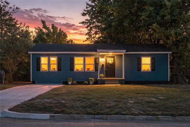 Photo 2 — 3305 SE 21st Street, Del City, OK 73115
