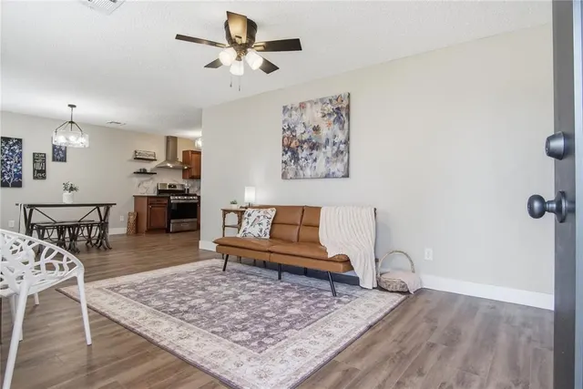 Photo 3 — 3305 SE 21st Street, Del City, OK 73115