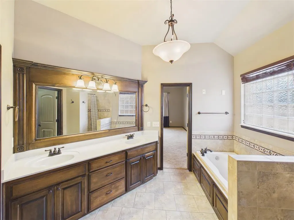 Photo 25 — 8508 NW 111th Street, Oklahoma City, OK 73162