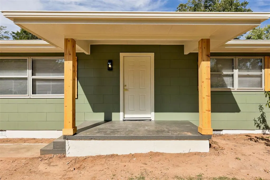 Photo 3 — 2120 W 23rd Avenue, Stillwater, OK 74074