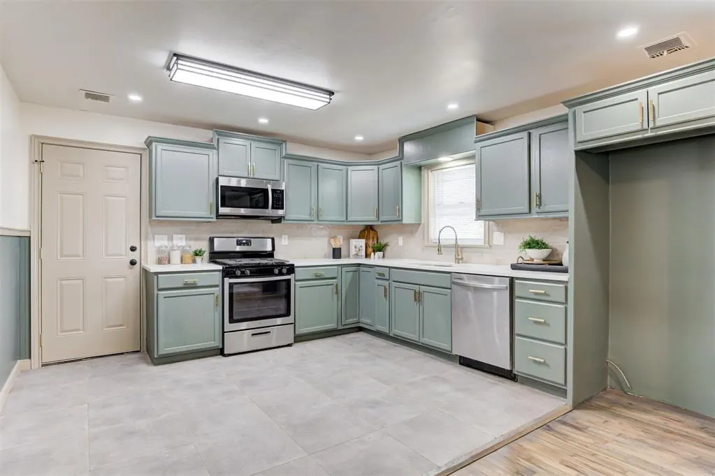 Photo 11 — 2120 W 23rd Avenue, Stillwater, OK 74074