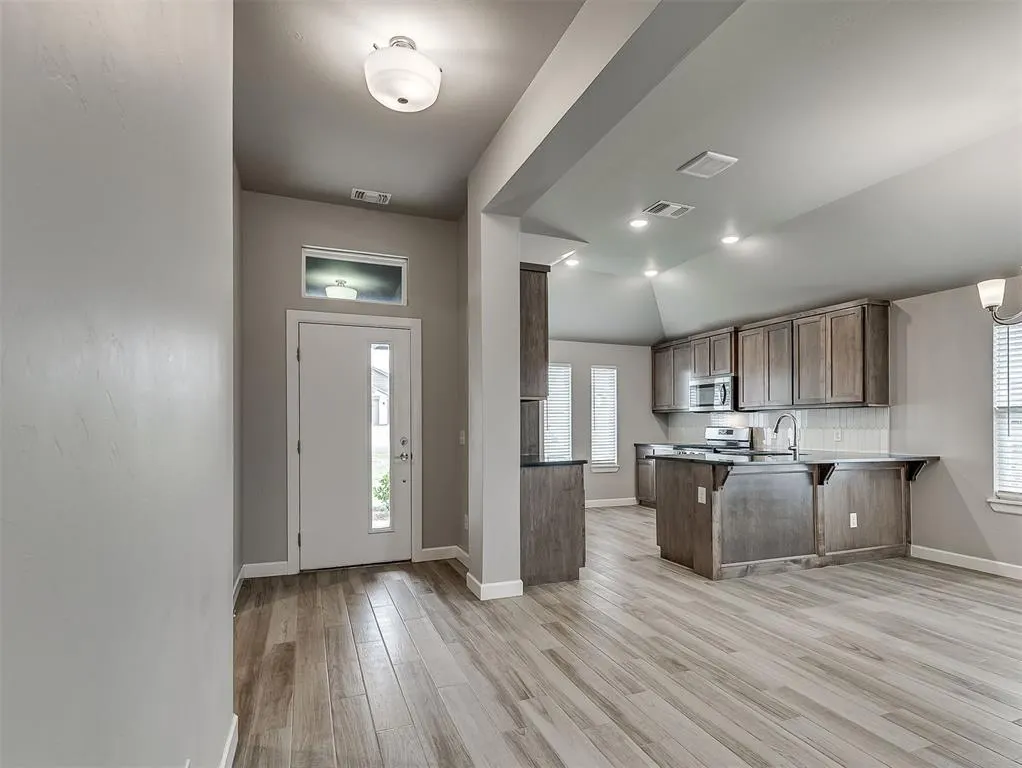 Photo 16 — 2406 Heather Road, Blanchard, OK 73010
